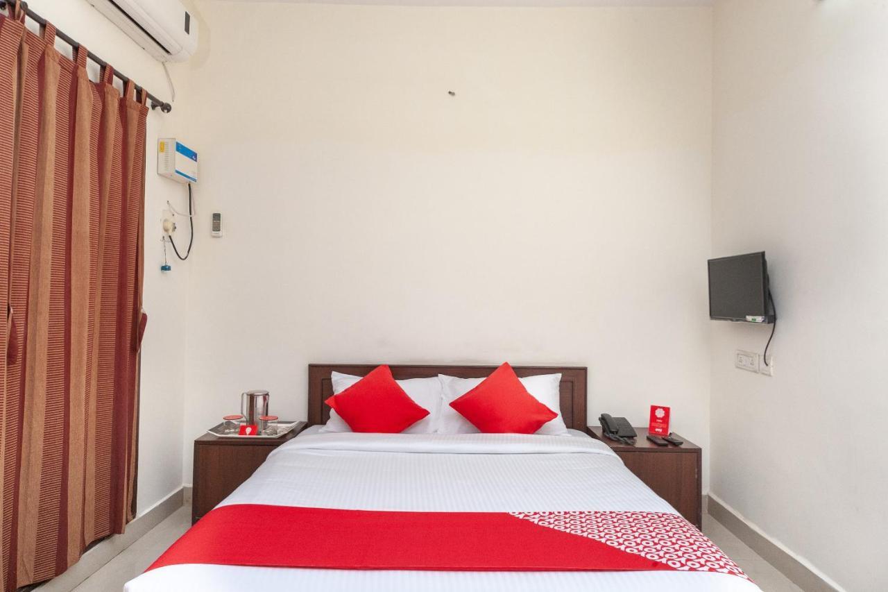 Oyo 22019 Skye Service Apartments Chennai Esterno foto